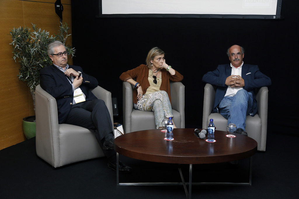 Joaquim Mourato (Presidente do Instituto Politécnico de Portalegre), Ana Costa Freitas (Reitora da Universidade de Évora) e Jorge Raposo (Director da Escola Superior de Educação do Instituto Politécnico de Beja)